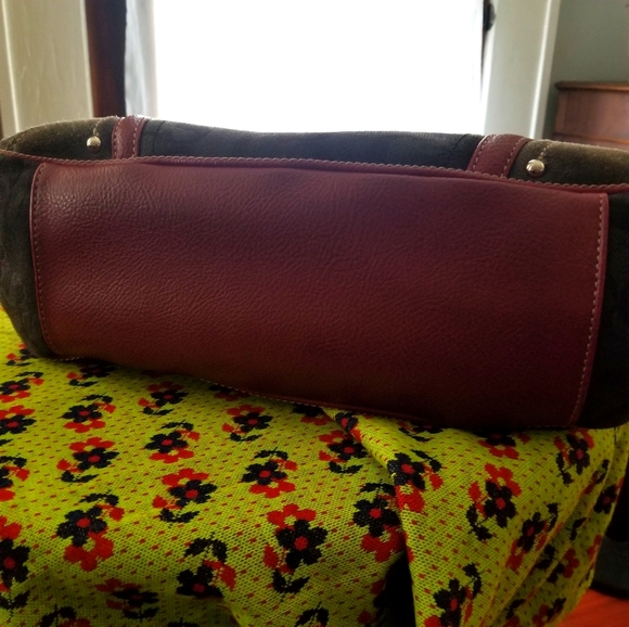 Multi compartment shoulder & handbag - Picture 6 of 6
